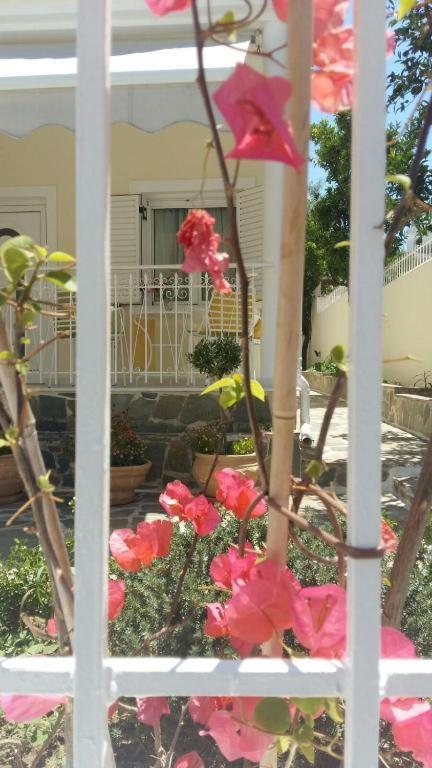 Nn Spata Rooms & Suites Near Athens Airport Exterior foto